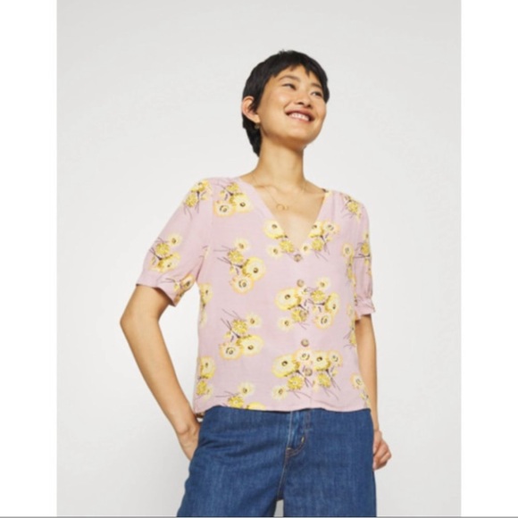 Madewell Plaza Button-Front shirt in Dutch Dandelions - Picture 2 of 6